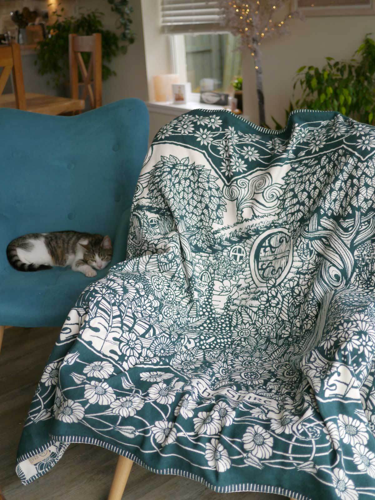 The Lord of the Rings Blankets & Throws - Oscha Slings