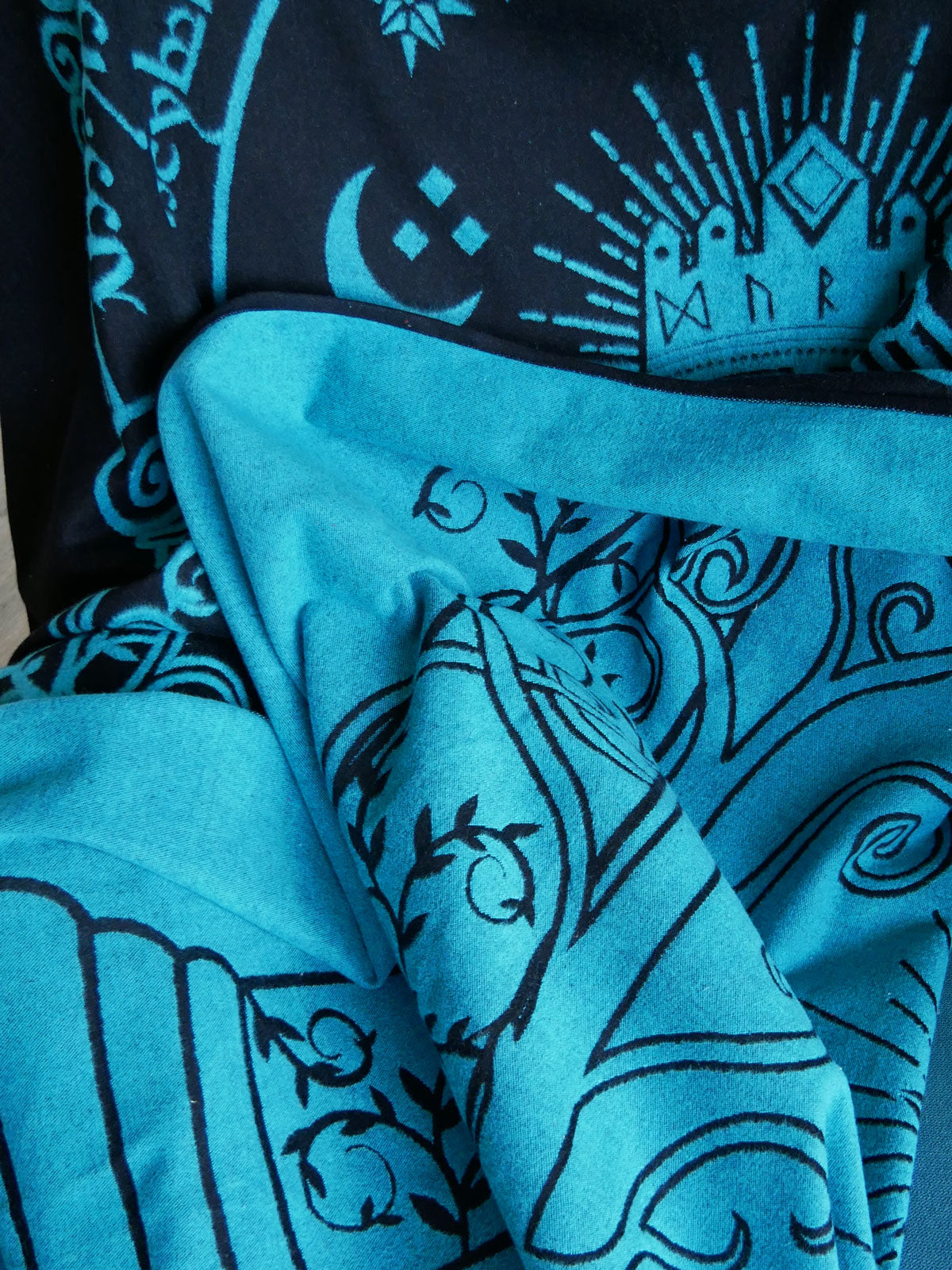 <img src="image.png" alt="">