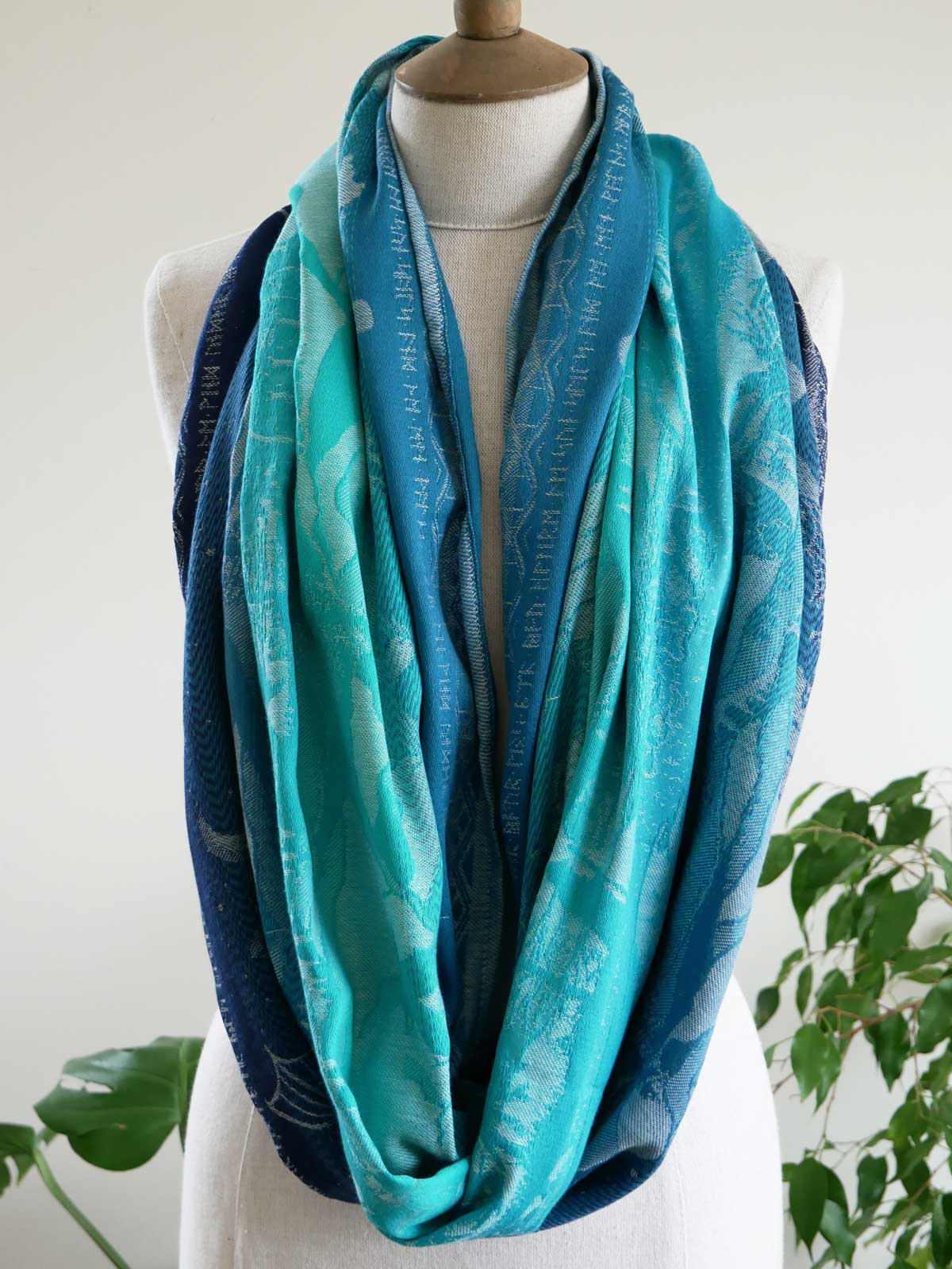 Hobbit Quest Travel Infinity Loop