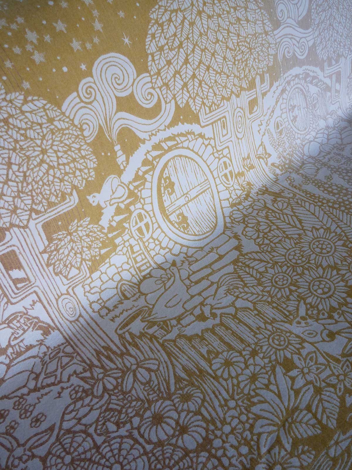 Hobbiton Baggins’ Gold Merino Throw