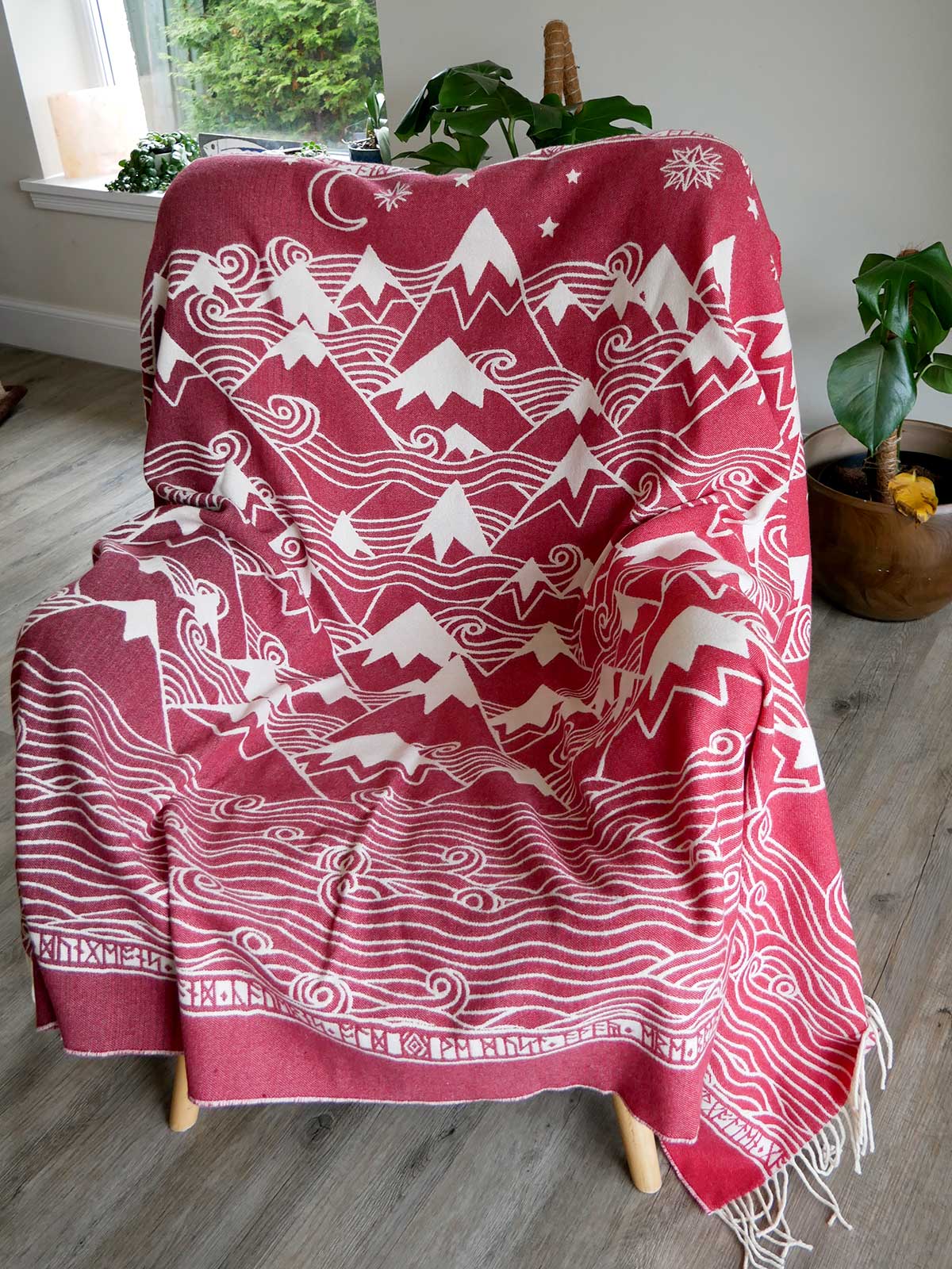 Misty Mountains Underworld Merino Throw