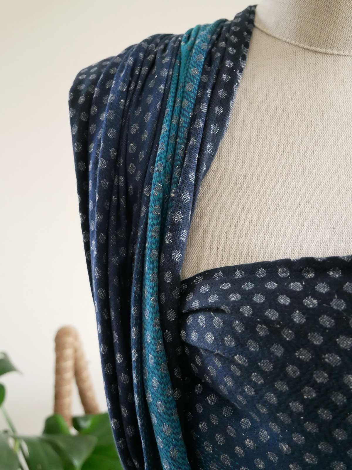 Pointille Discovery Baby Wrap