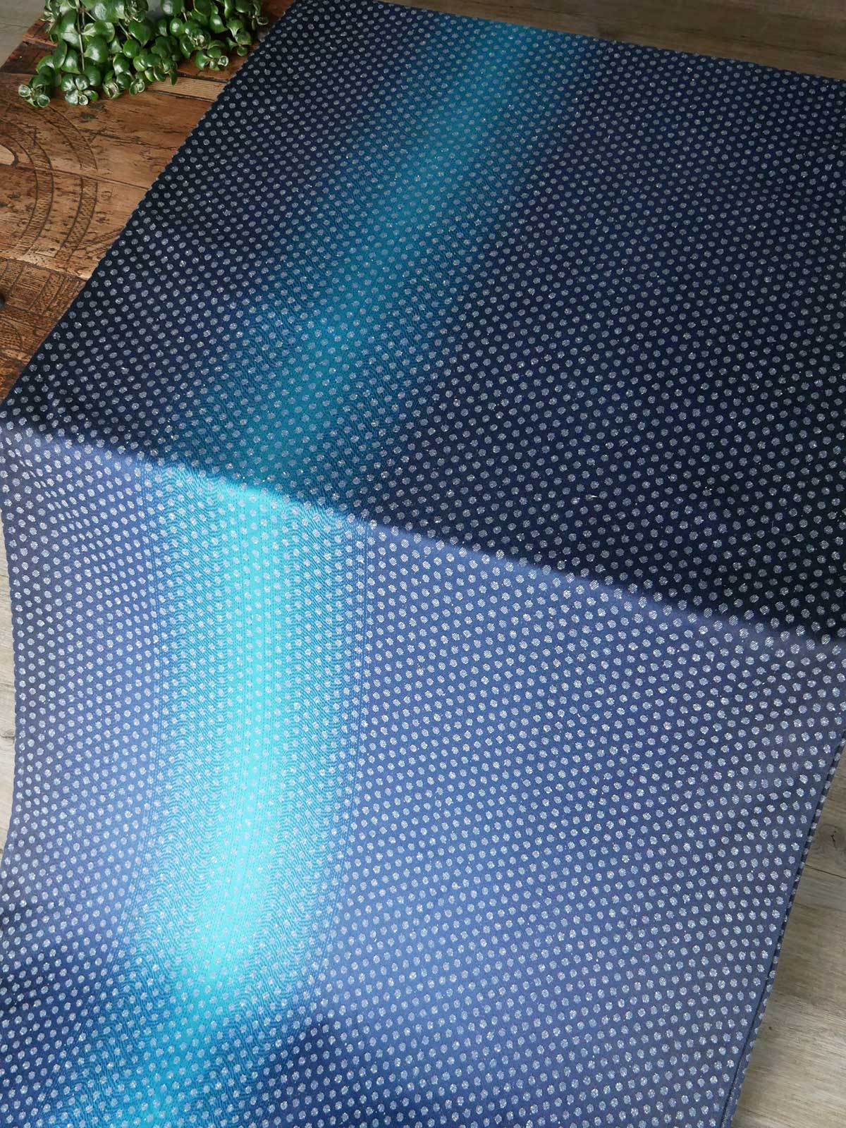 Pointille Discovery Baby Wrap