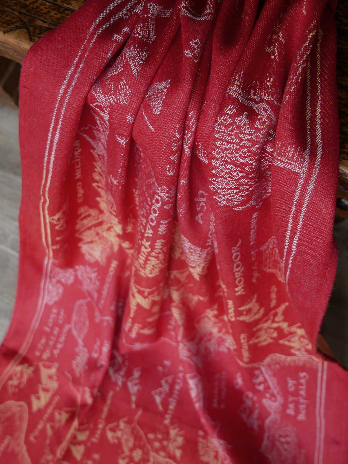 Realm of Middle-earth Regalis Shawl