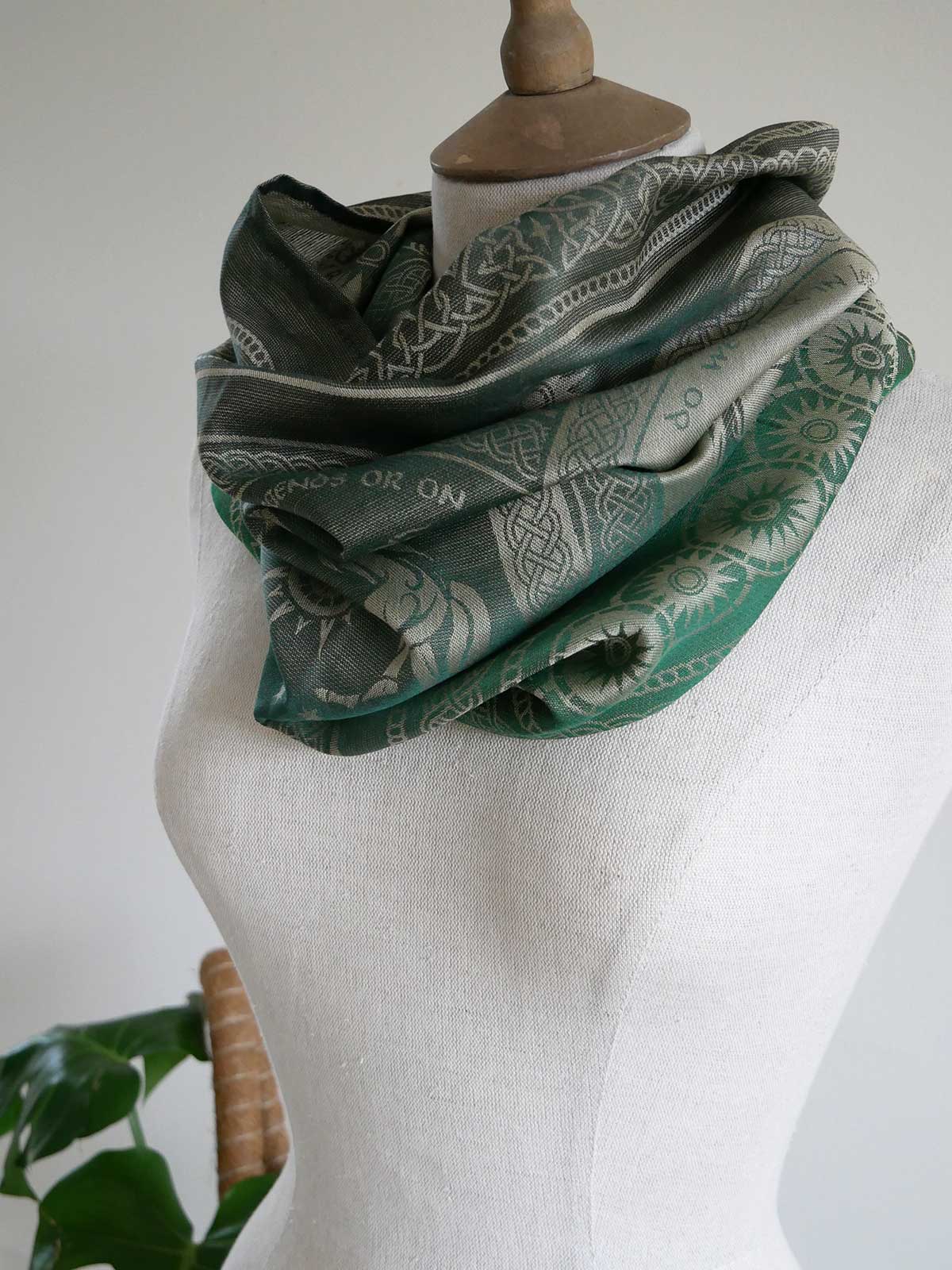 Rohan Verde Cowl