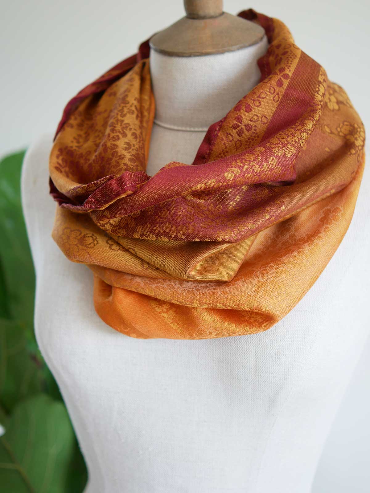 Sakurasan Sunset Rays Cowl