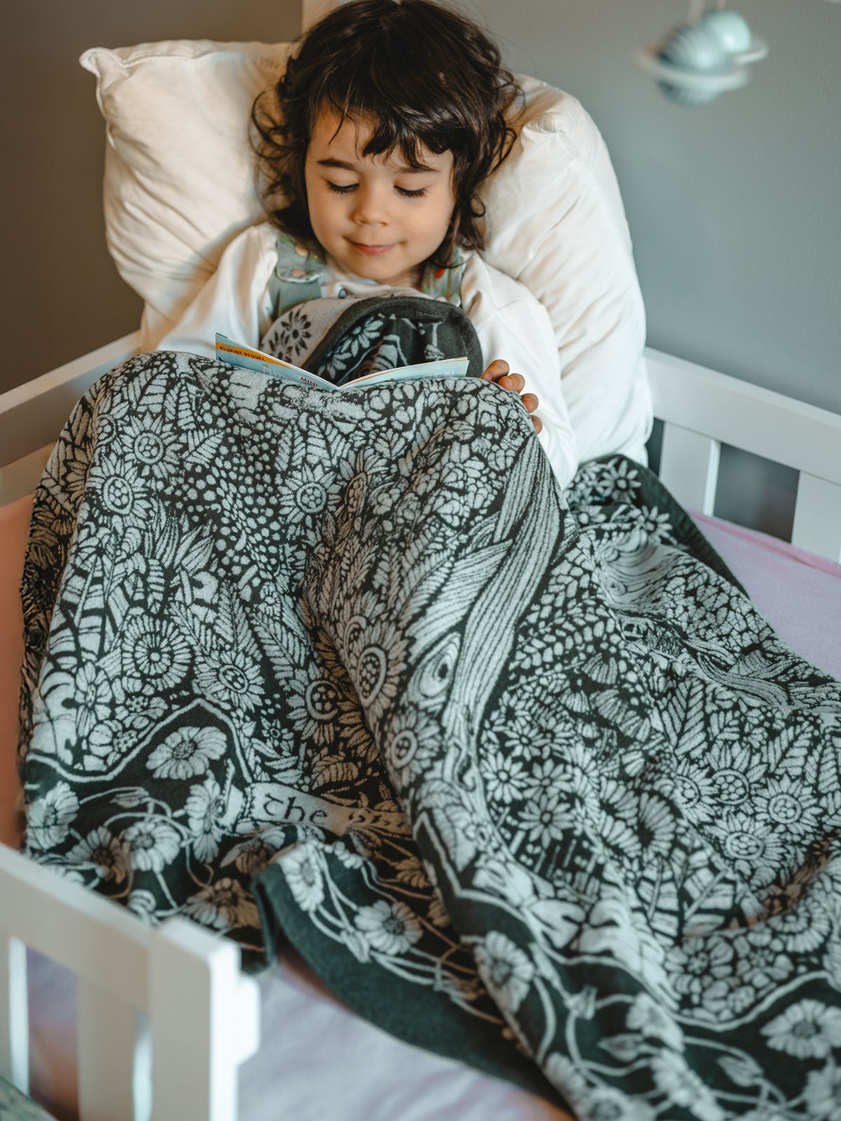 Shire Westfarthing Lightweight Children's Blanket