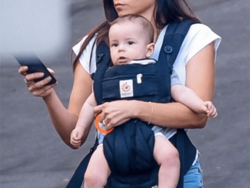 Can A Baby Face Forward In A Baby Carrier? - Oscha Slings