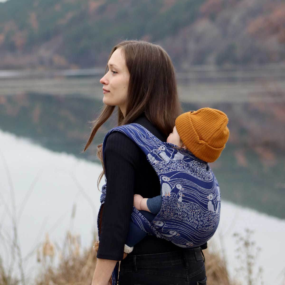 When can I Carry my Baby on my Back? - Oscha Slings
