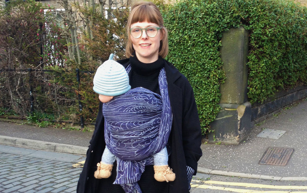 Customer Stories: Learning to Use a Baby Wrap