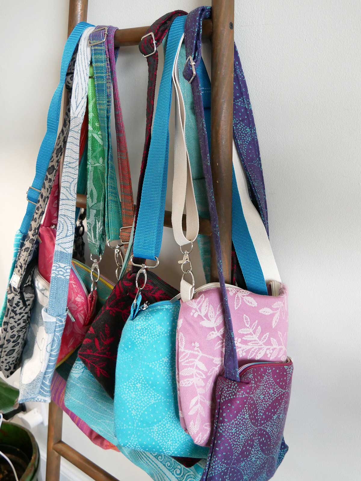 Jacquard Adjustable Bag