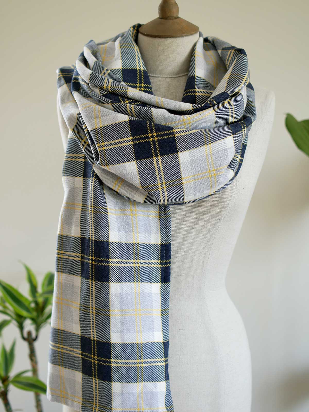 Bannockbane Silver Tartan Preorder