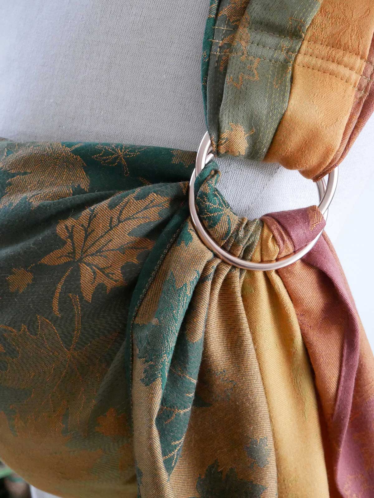 Multicolored fabric with a ring detail on a neutral background