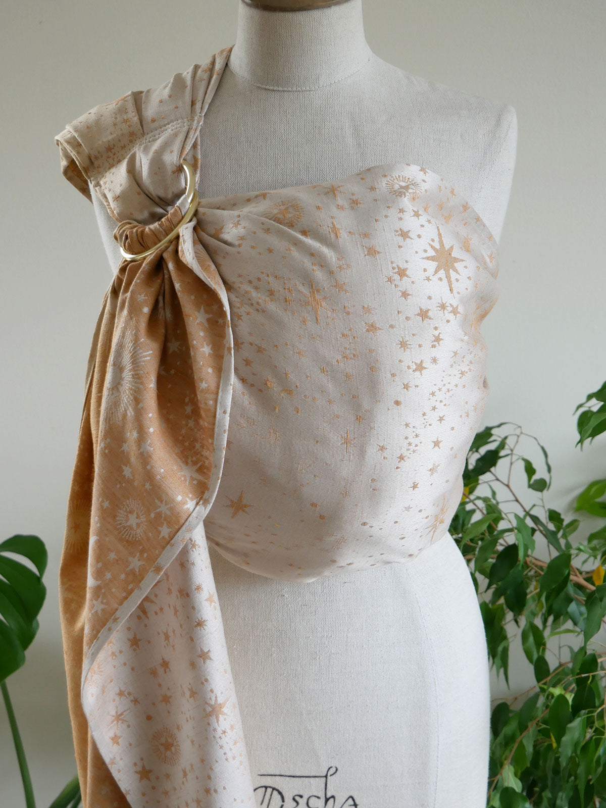 Newborn Babywearing | Slings for newborns | Oscha Slings