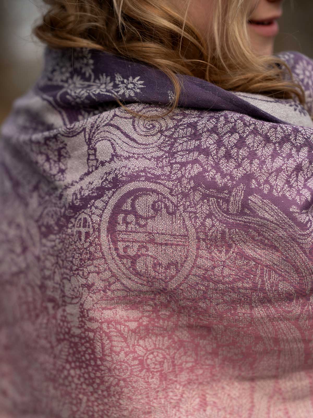 Close up of a pinky purple shawl
