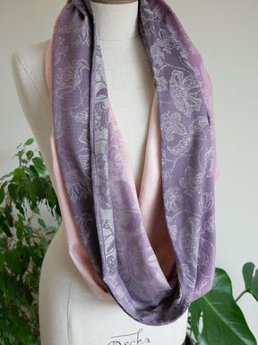 Pink and purple infinity loop on a mannequin