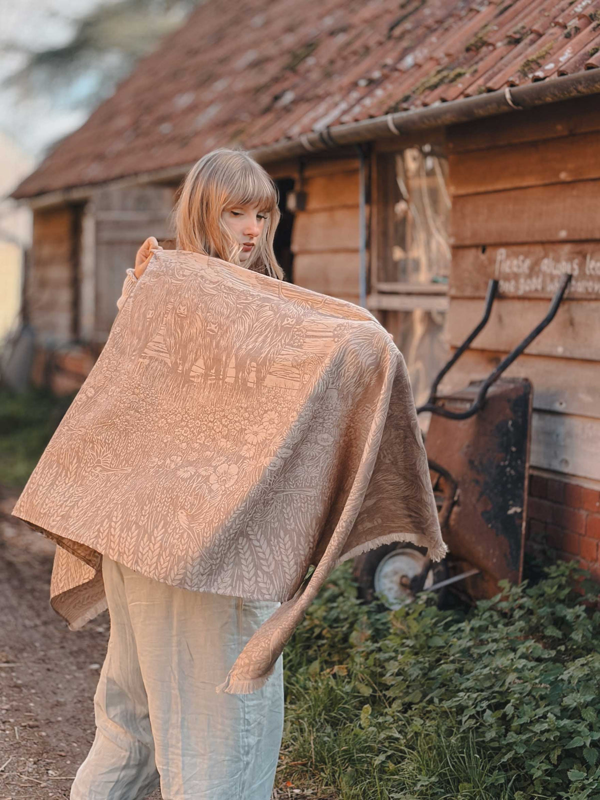 Highland Cows Moorland Scarf
