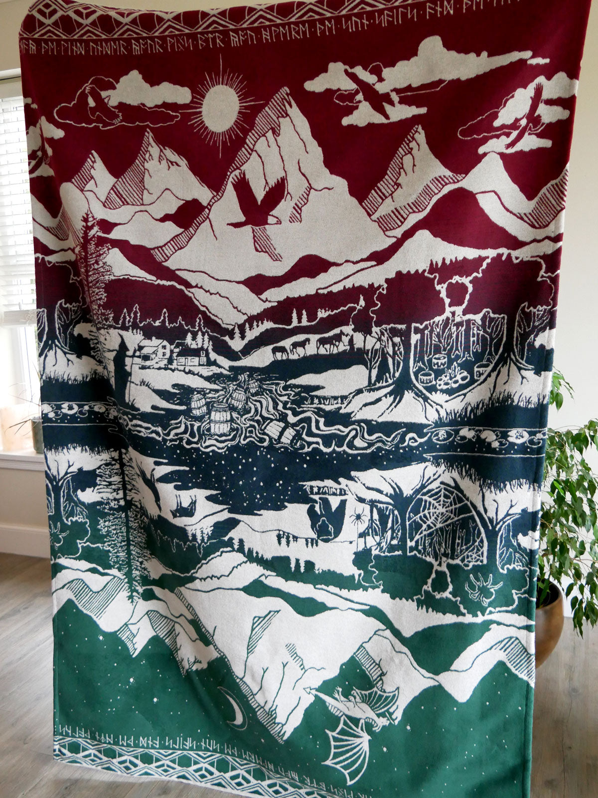 Hobbit Quest Hogmanay Brushed Cotton Throw