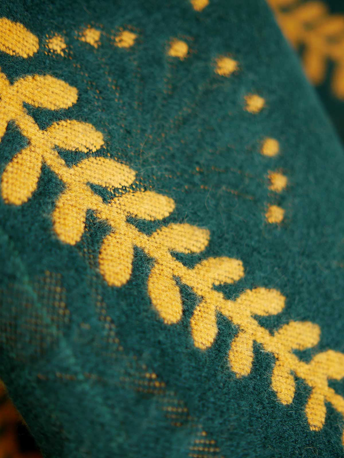 Ivy Solstice Throw (Woven Second) [Grade 2]