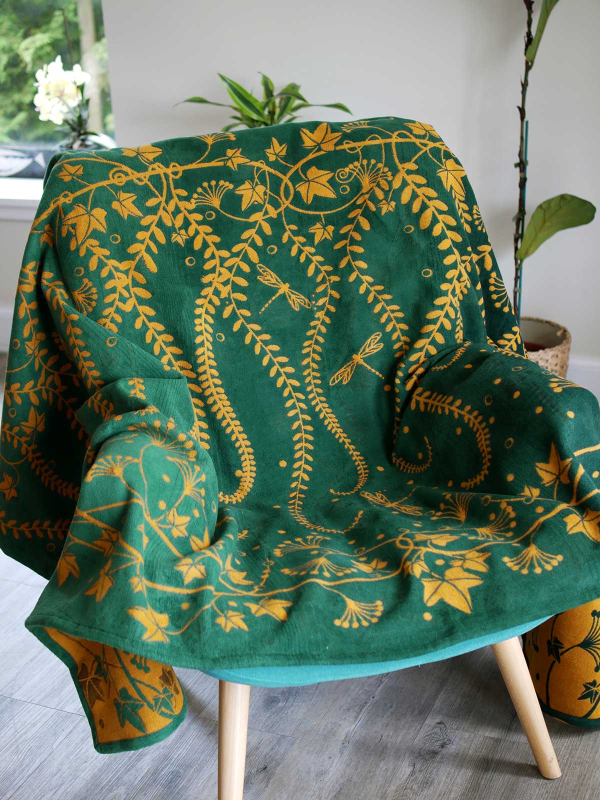 Ivy Solstice Throw (Woven Second) [Grade 2]