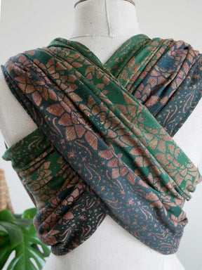 Lilies Audrey Baby Wrap