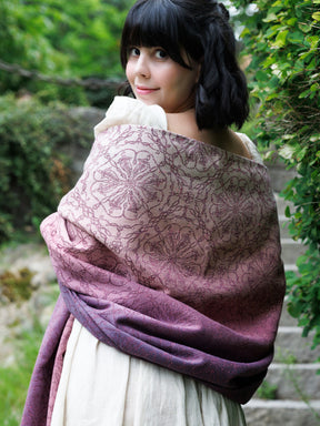 Lothlórien Damask Shawl