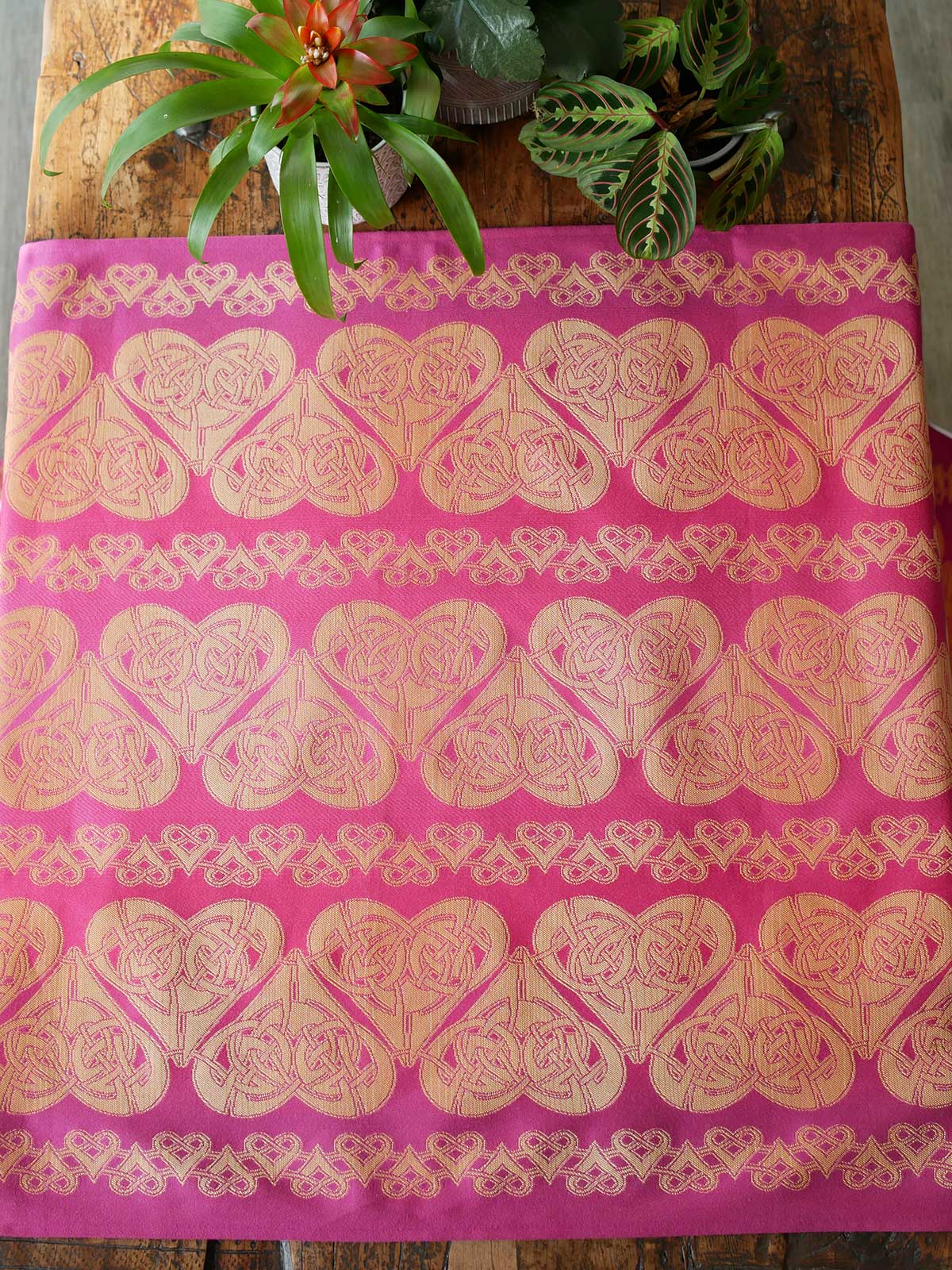 Loveknot Dragon Heart