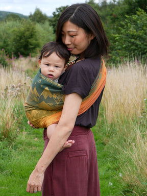 Misty Mountains Amber ring sling