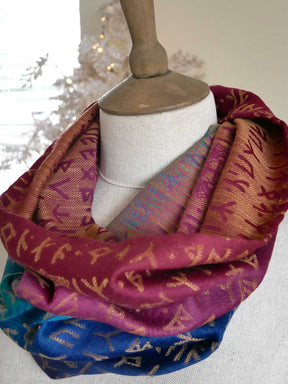 Moria Deep Delve Cowl