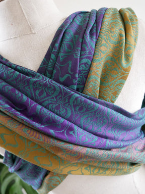 Nouveau Aristocrat Baby Wrap
