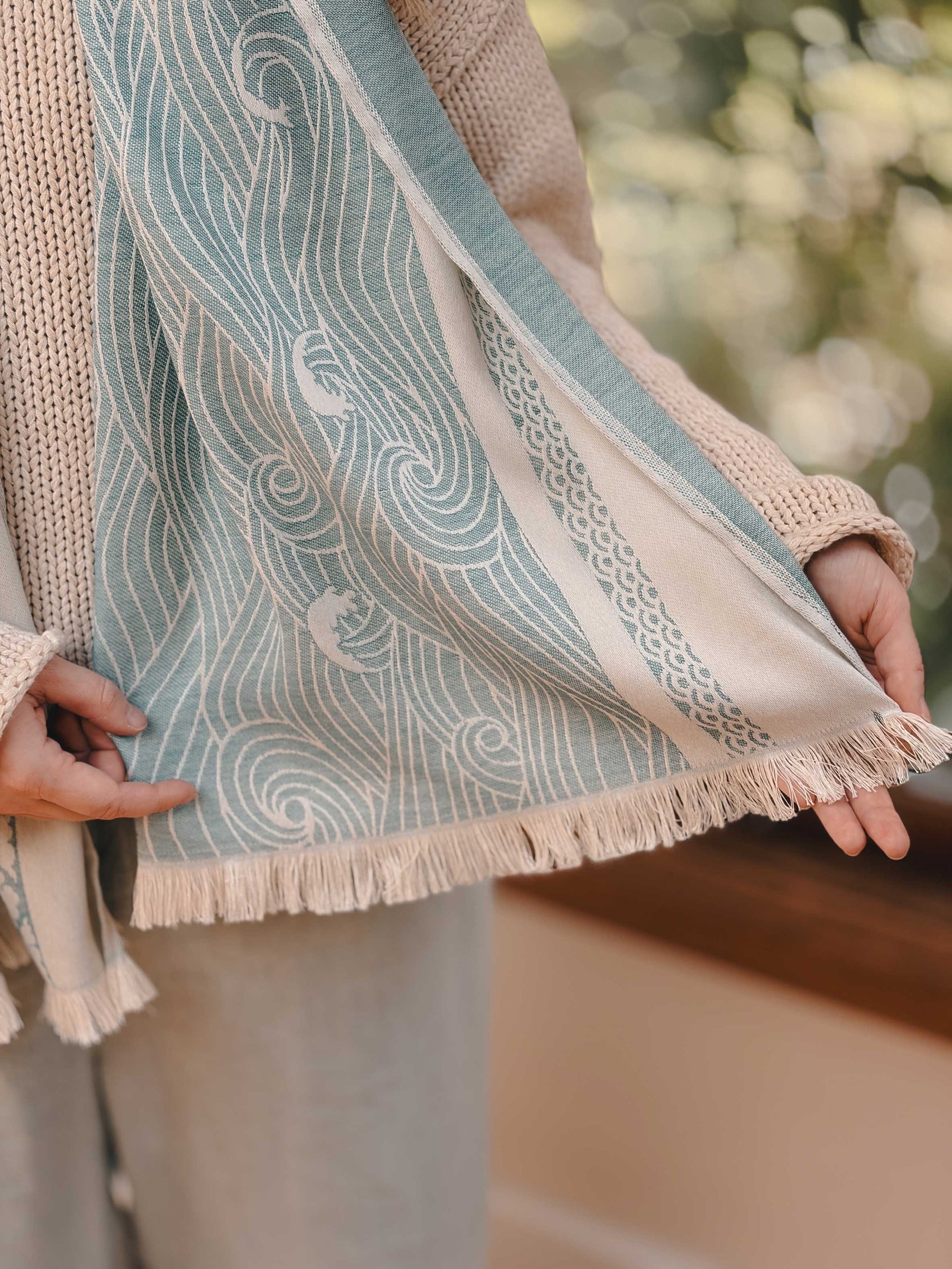 Okinami Kaio Scarf