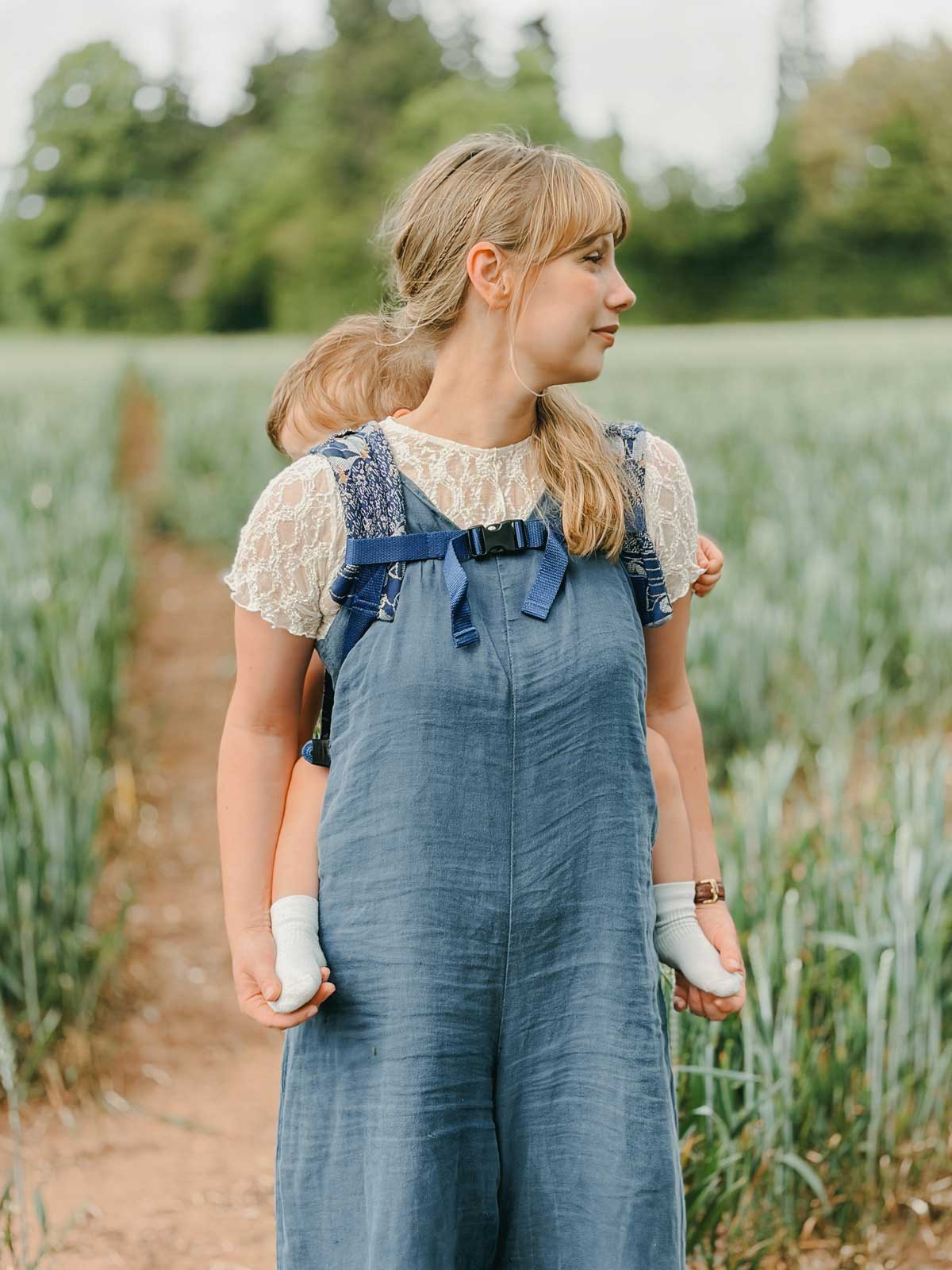 View of chest strap  buckles of Onbuhimo baby carrier. 