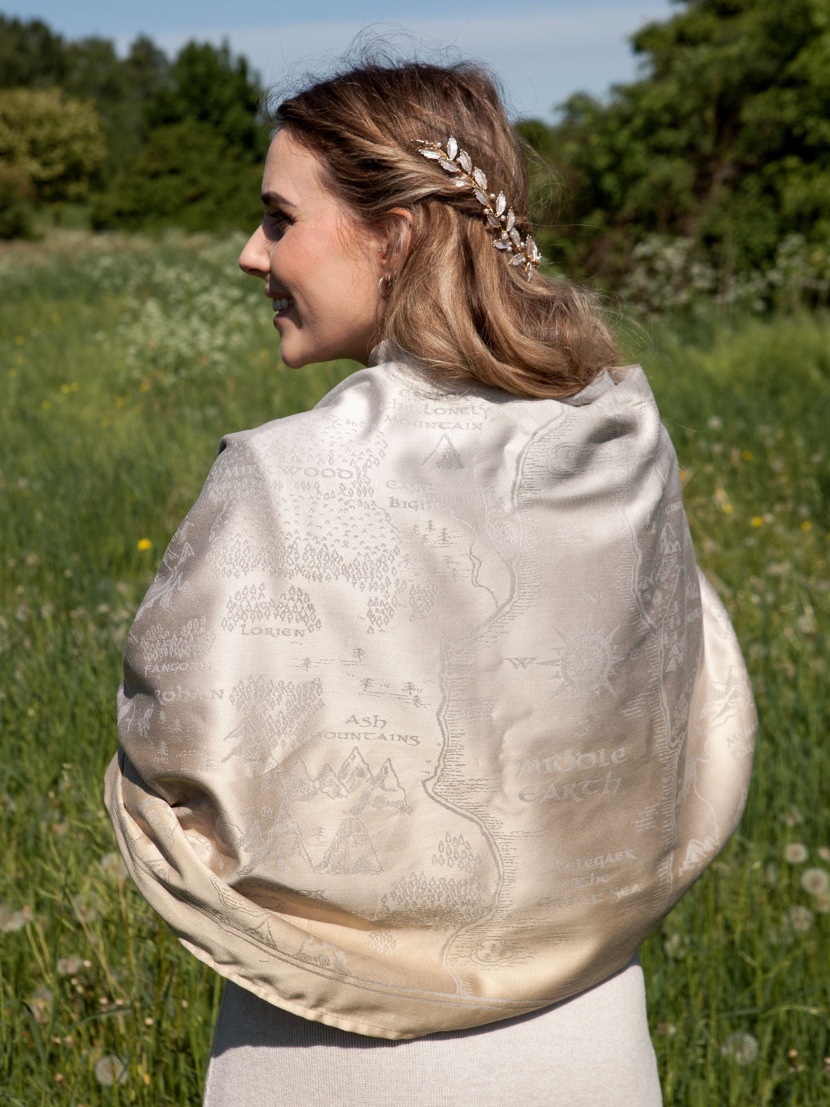 Realm of Middle-earth Silvered Shawl