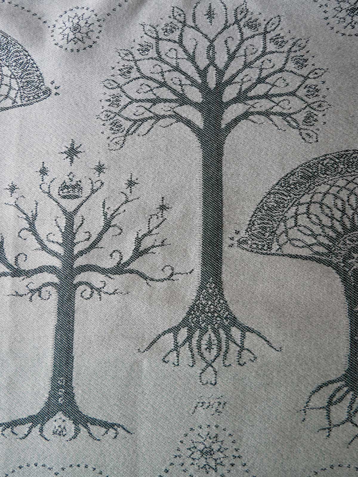 Trees of Gondor Through the Mist Fabric Pieces [Grade 2]
