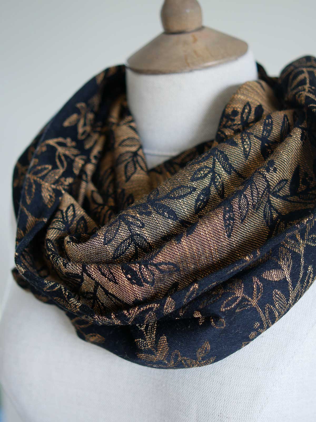 Willow Sienna Cowl